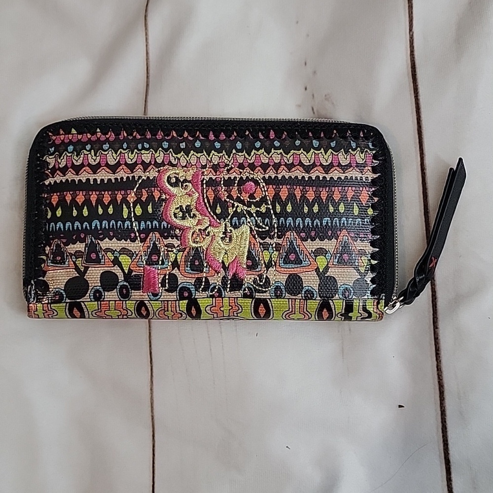 Sakroots Artist Circle Elephant Embroidered Zip Around Wallet Boho